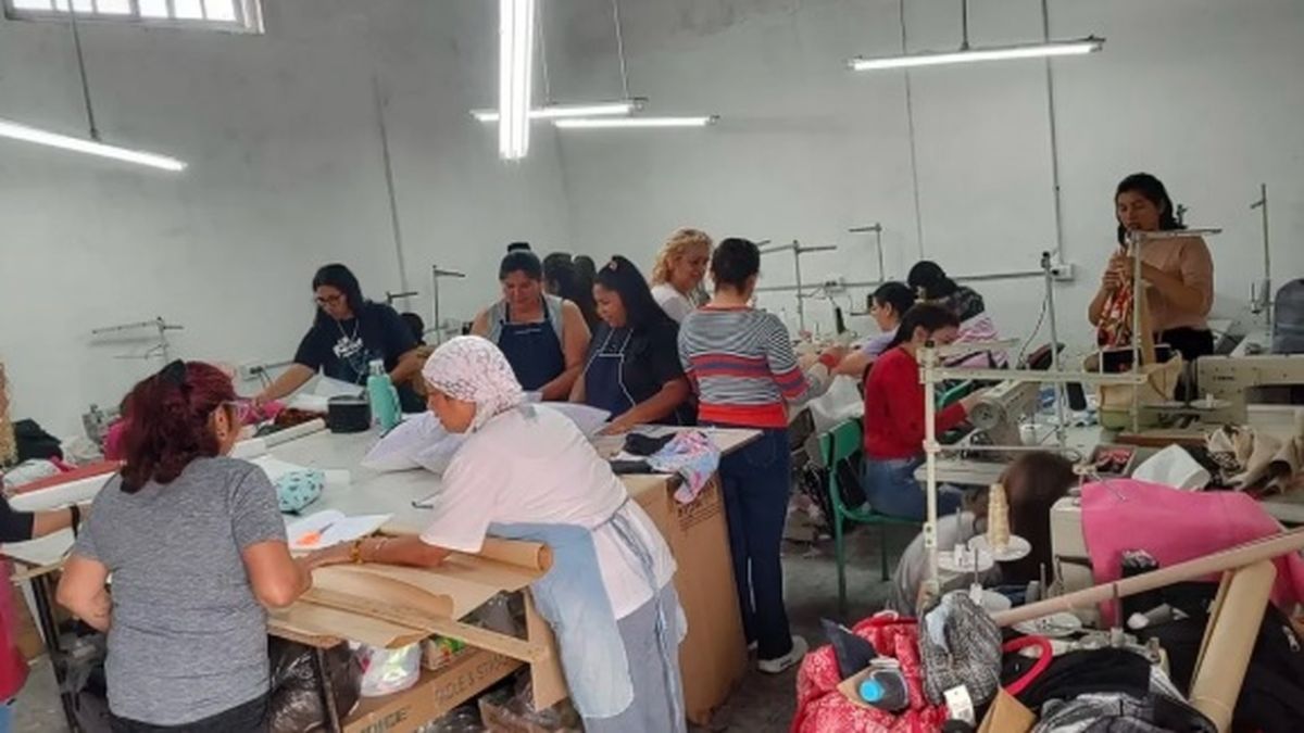 arrancan los cursos con salida laboral en distintos puntos del distrito