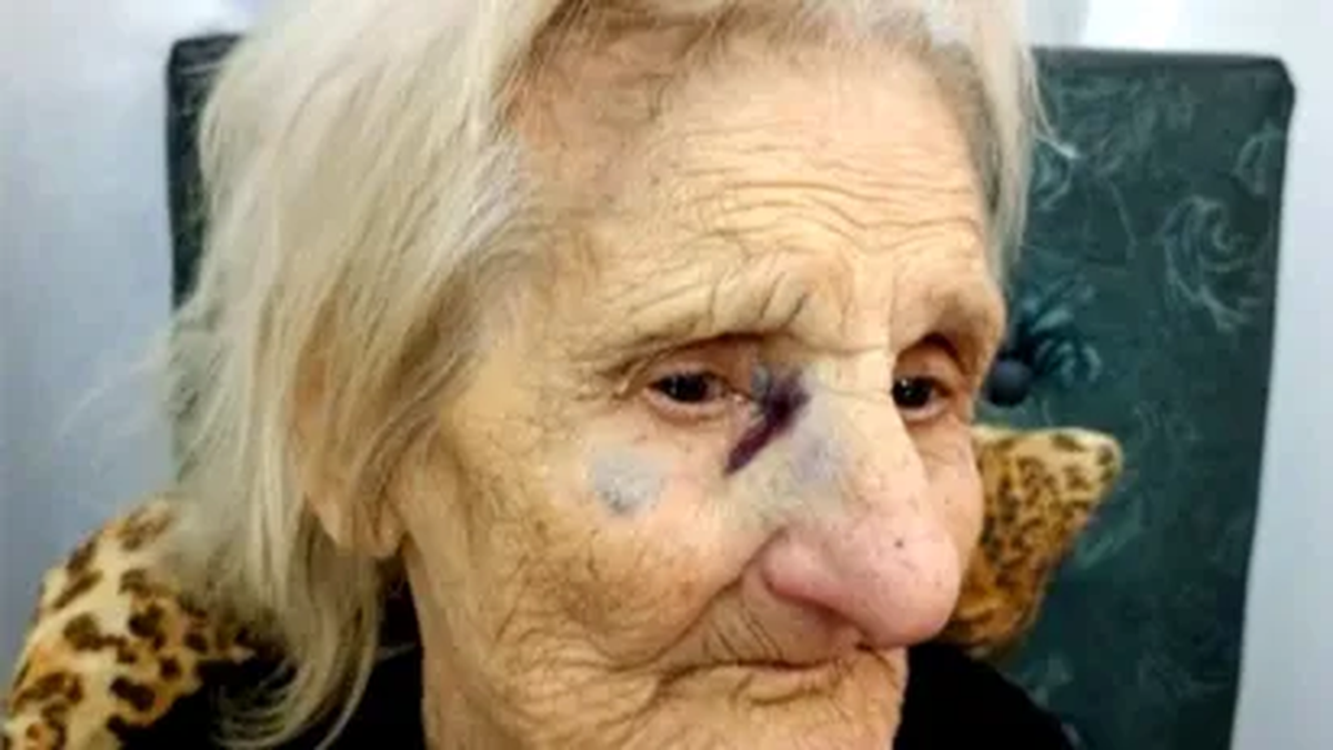 detuvieron a un hombre acusado de golpear a una jubilada de 93 años durante un robo