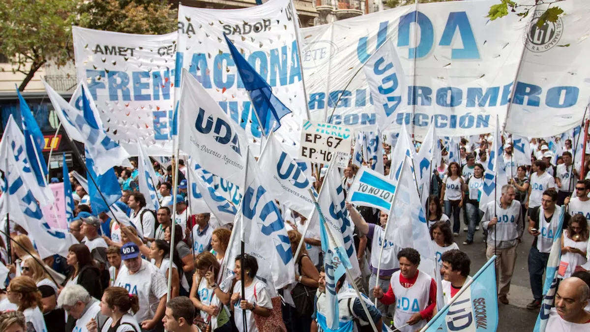 La Justicia suspendió la aplicación de la reforma laboral en el sector docente